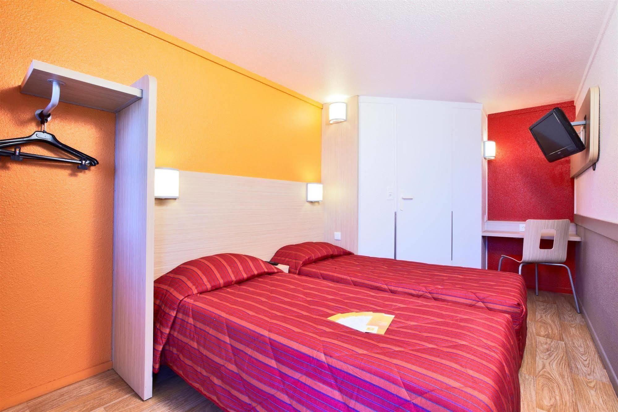 Premiere Classe La Rochelle Nord - Пюильборо Экстерьер фото